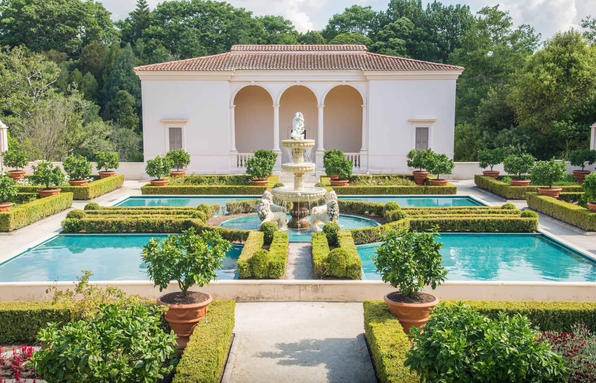 italian renaissance garden in hamilton gardens of new zealand